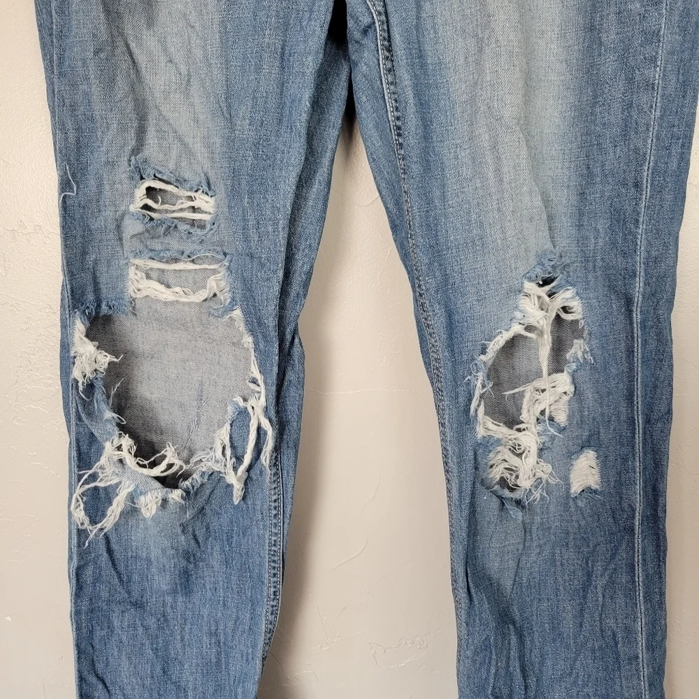 Aeropostale Boyfriend Jeans Women's 6 Reg Regular Medium Wash Distressed Loose
